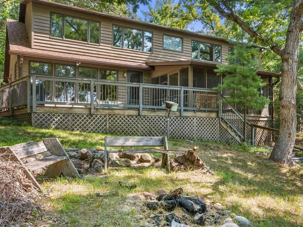 W5509 Hillcrest Blvd, Wild Rose, WI 54984
