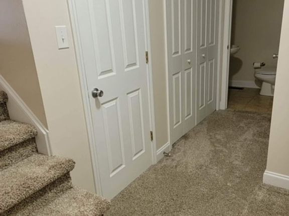 5th image of 628 Amberdale Cir W
