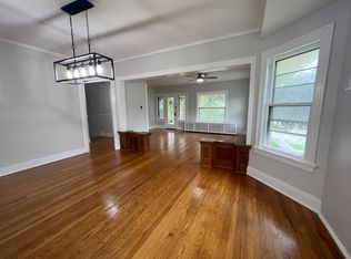 201 N Cuyler Ave #1, Oak Park, IL 60302