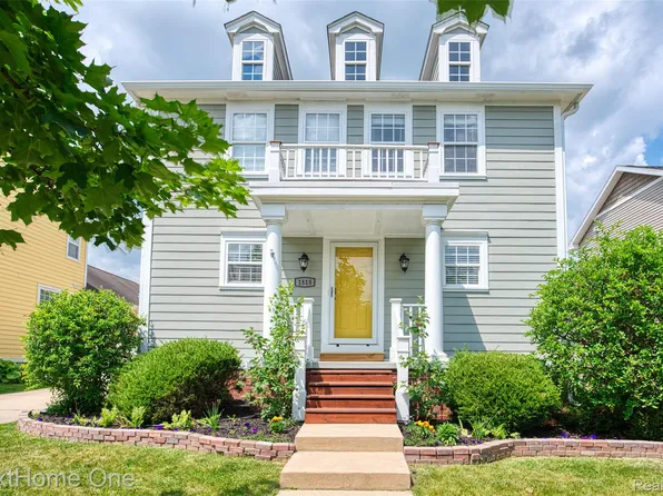 1818 Gilmore St, Howell, MI 48855
