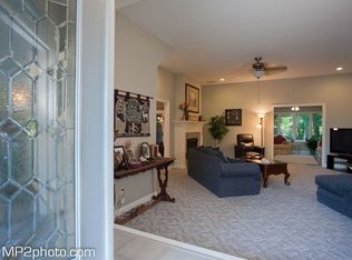 253 E Woodfield Ln, Mooresville, IN 46158
