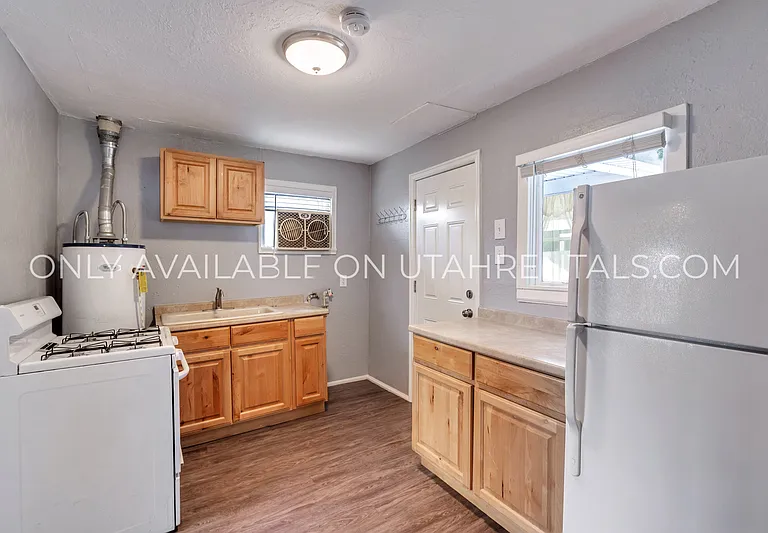 1075 S Jeremy St #2 — Photo 10