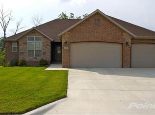 889 W Chestnut Bend Cir, Nixa, MO 65714