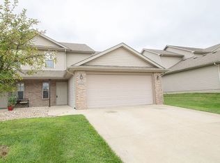 4007 Snowy Owl Dr, Columbia, MO 65202