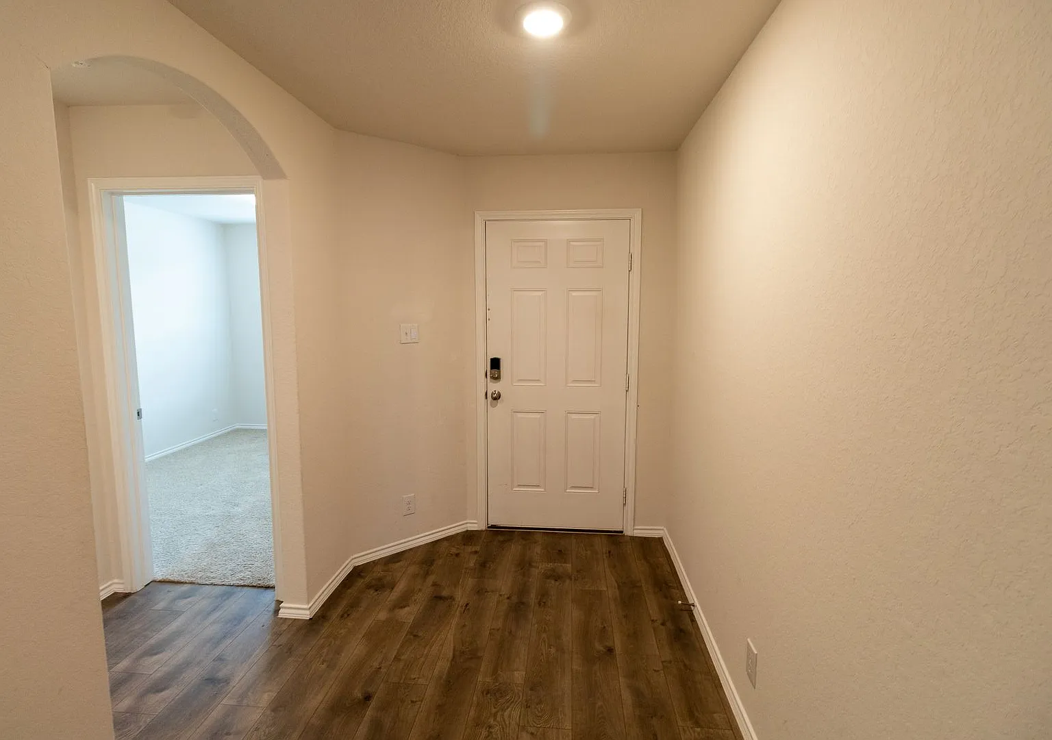 Spacious 4-Bedroom Single-Story Home in Kendall Brook Near Randolph AFB — Photo 3
