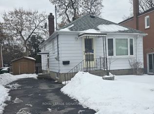 148 Magnolia Ave, Toronto, ON M1K 3K8