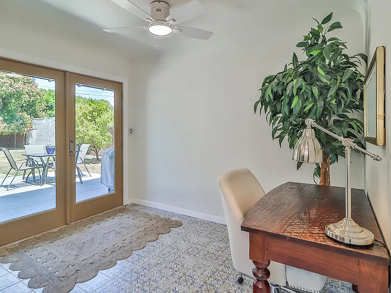 59 E Lewis St — Photo 10