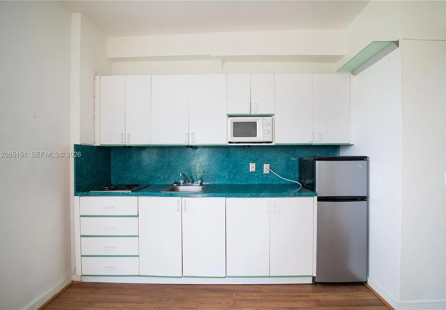 The Mantell Condo — Photo 3