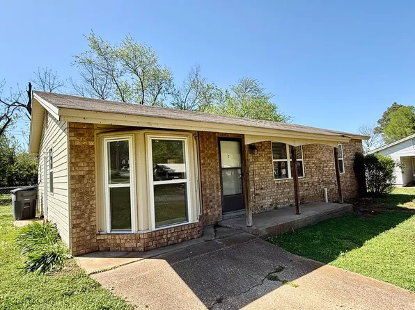 709 N Holly St, Searcy, AR 72143
