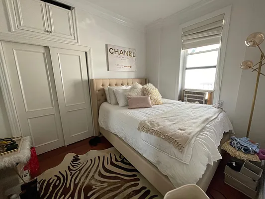 Rented by Bond New York | media 6