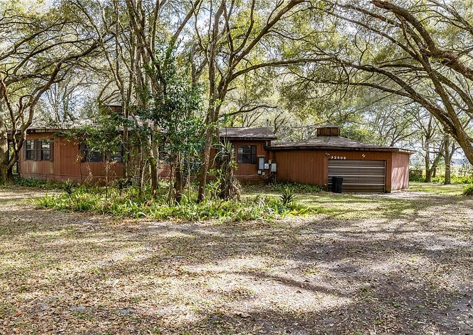 1st image of 32608 Knollwood Ln