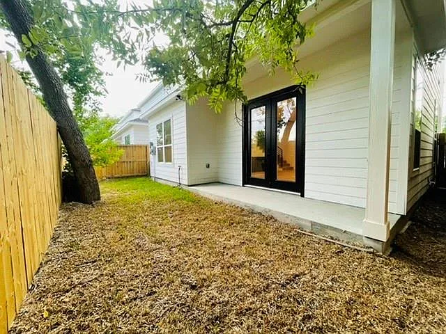 5312 Denmark St — Photo 16