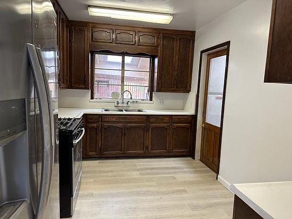 3rd image of 507 Jefferson Ave