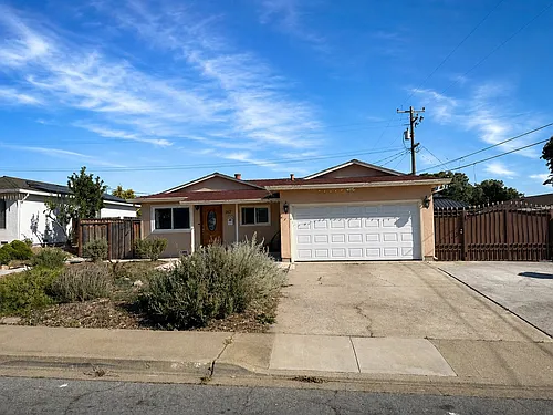 362 Manferd St Photo 1
