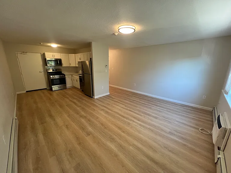 118 Greenleaf St #9 — Photo 3