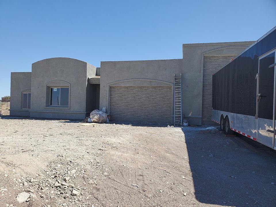 2nd image of 2381 McCulloch Blvd N