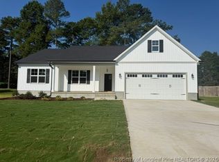 199 Waters Edge Dr, Erwin, NC 28339