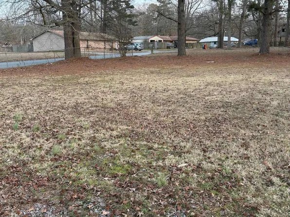 Oxford & Wildwood, White Hall, AR 71602