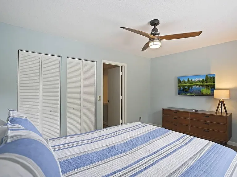 32 S Forest Beach Dr #59 — Photo 14
