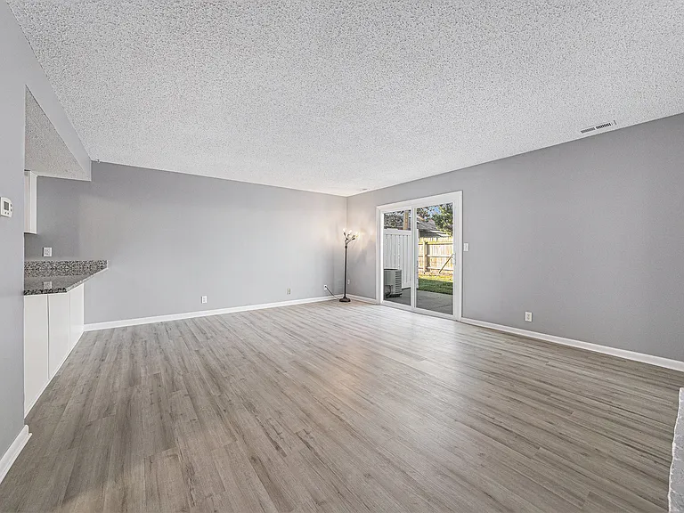 4123 N 45th Street Ct — Photo 5