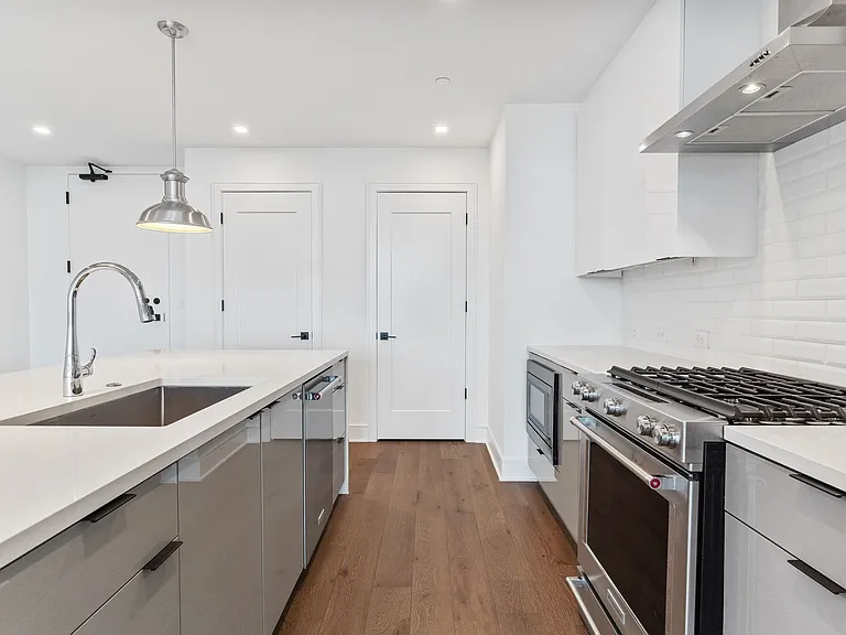 788 W Marietta St NW #908 — Photo 6