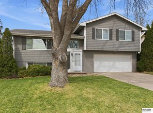 13526 Gertrude St, Omaha, NE 68138
