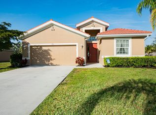 7901 Mikasa Dr, Punta Gorda, FL 33950