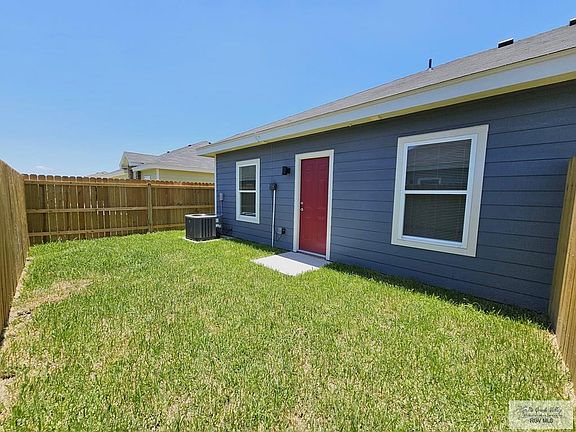 3rd image of 2227 N Valley Cir #A