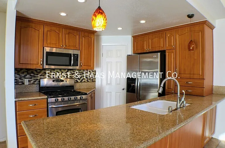 7021 Alondra Blvd #26 — Photo 8