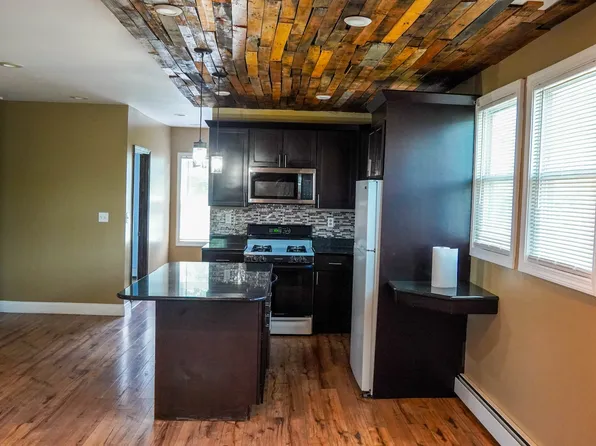 114 Cross St Floor 3, Central Falls, RI 02863