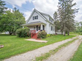 2935 E Elm Rd, Oak Creek, WI 53154