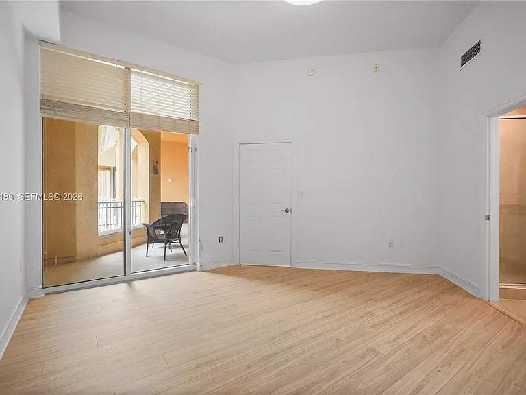 3001 NE 185th St #716 — Photo 13