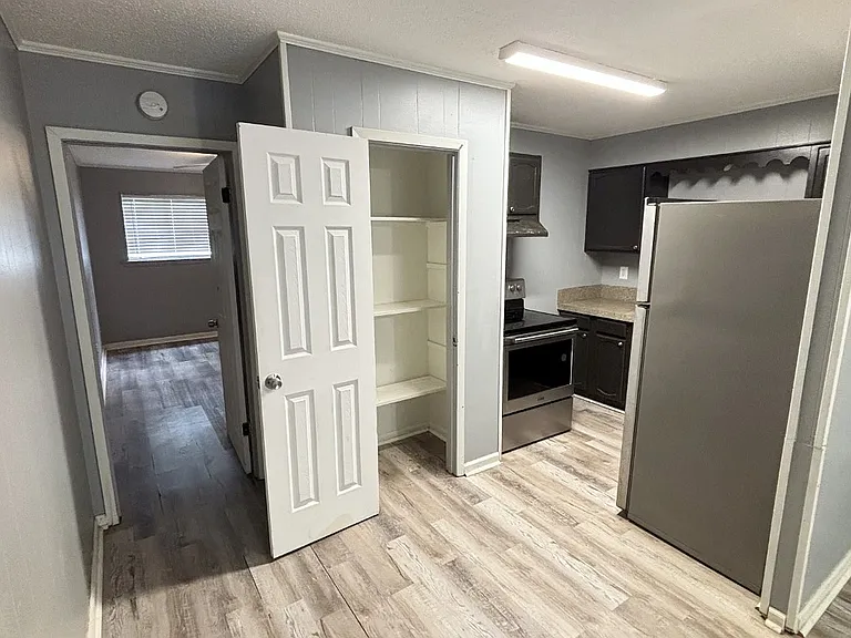 209 Hodge St #101 — Photo 7