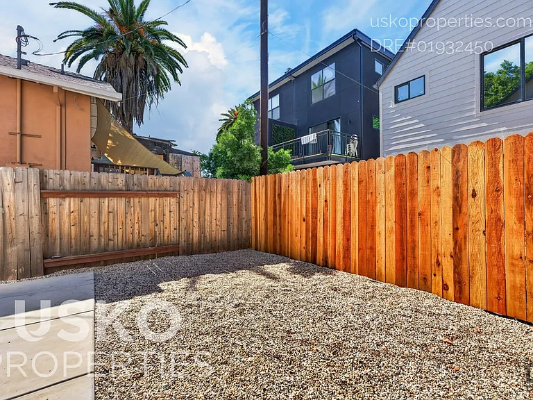 2708 T St #1 — Photo 20