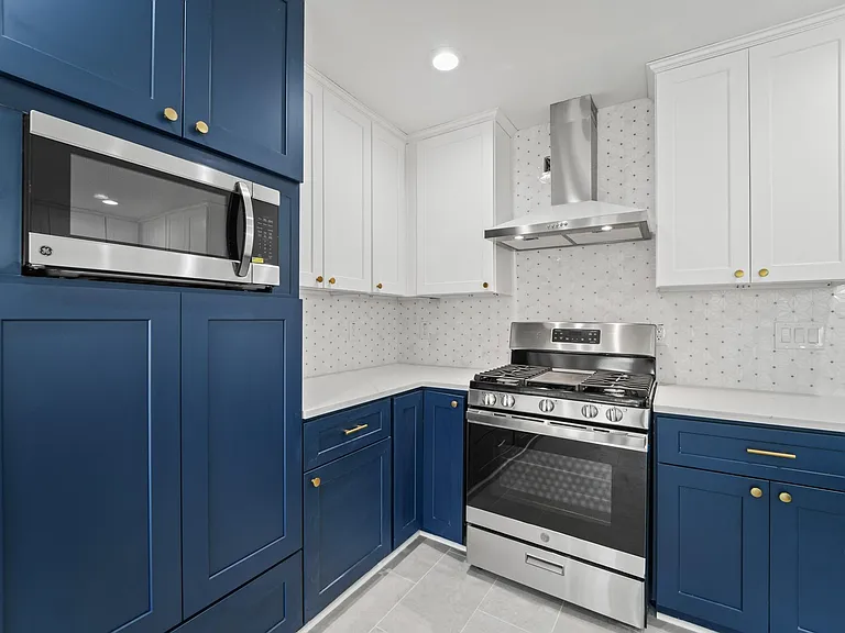 10722 Lynbrook Dr — Photo 13