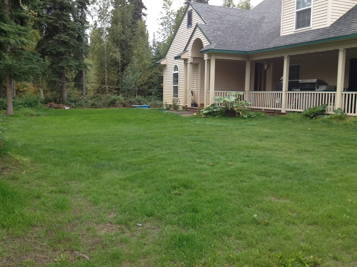 Large Beautiful Home in North Pole — Photo 4