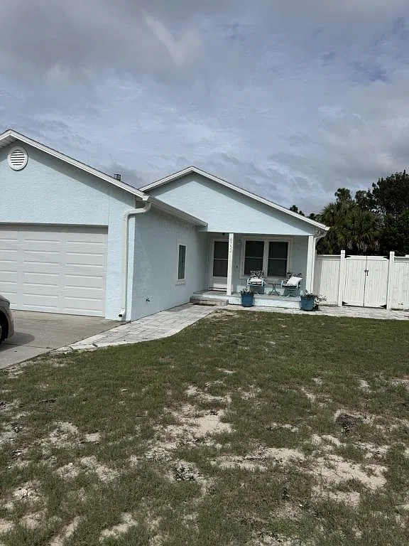 6732 Sunset Ave — Photo 1
