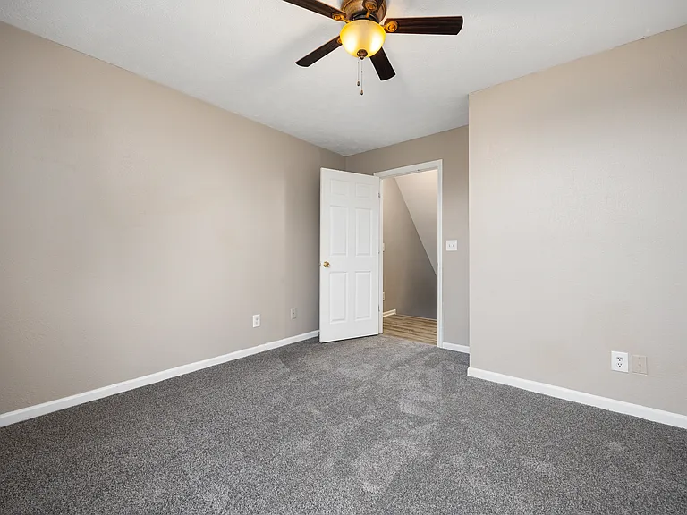 Sky Way Apartments — Photo 17