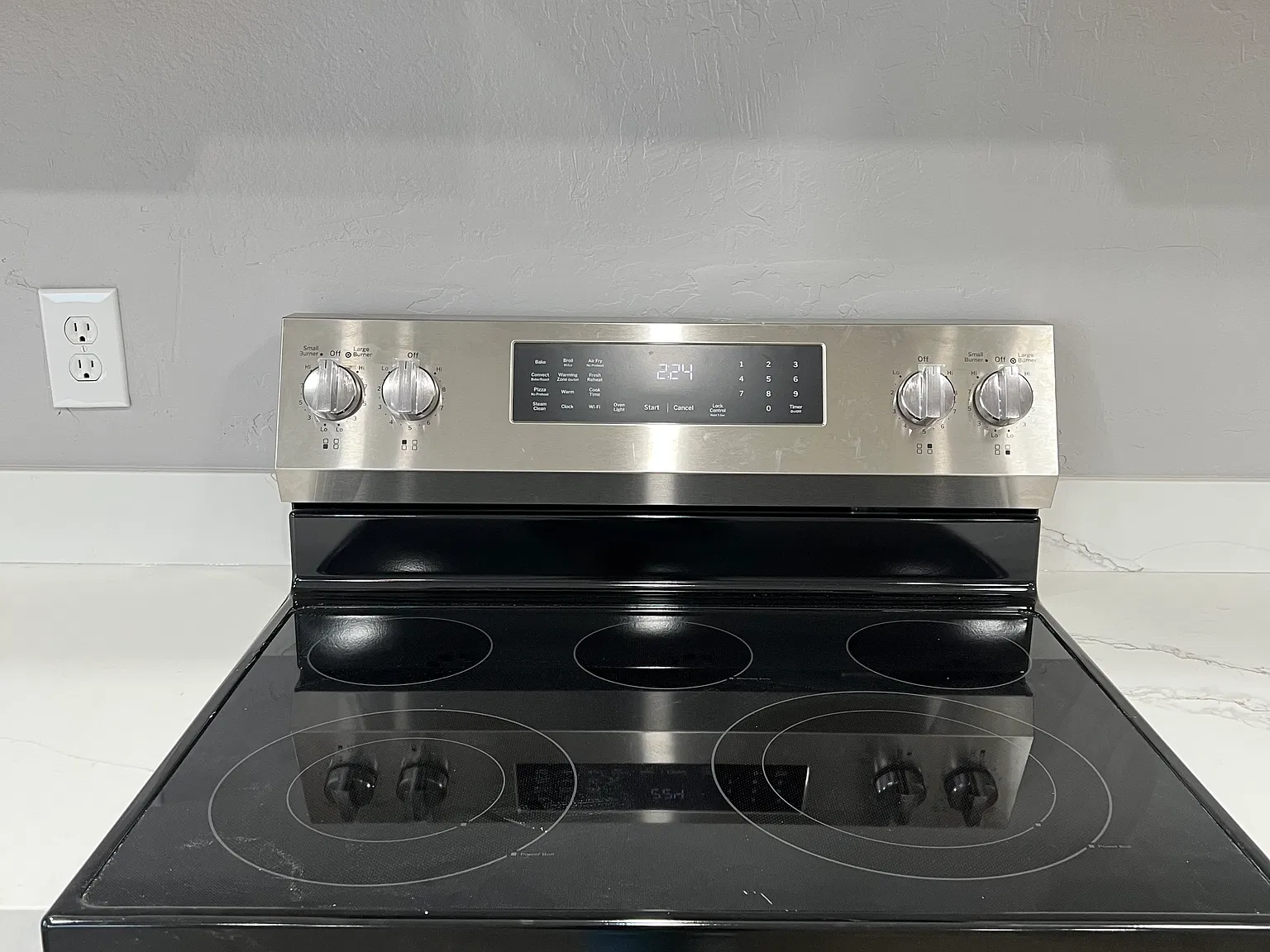 1 bed, 560 sqft, $4,300 — Photo 3