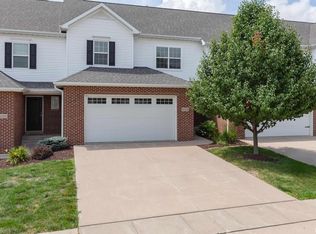 4446 Slate Creek Dr, Bettendorf, IA 52722