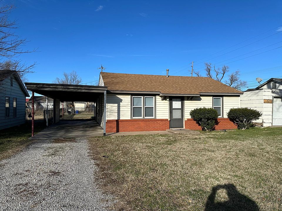1st image of 209 W Gary Ave