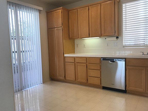 2nd image of 24467 Montevista Cir