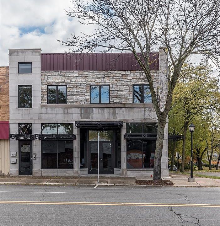 1st image of 3012 Coolidge Hwy