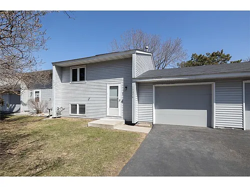 15476 Pennock Ln Photo 1