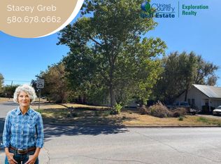 420 S Navajoe St, Altus, OK 73521