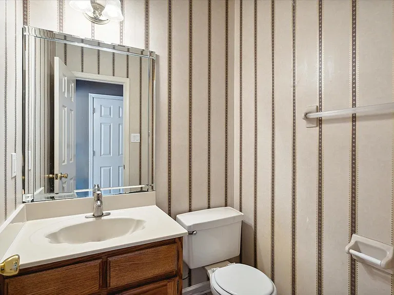 739 Evans View Ln — Photo 29