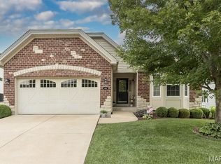 48 Burgundy Place Dr, Dardenne Prairie, MO