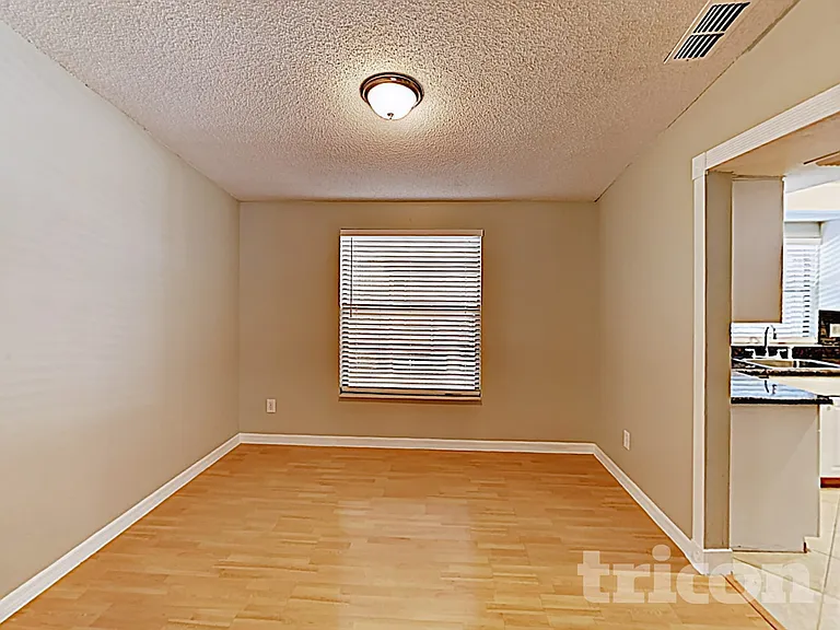 506 Emberwood Dr — Photo 21