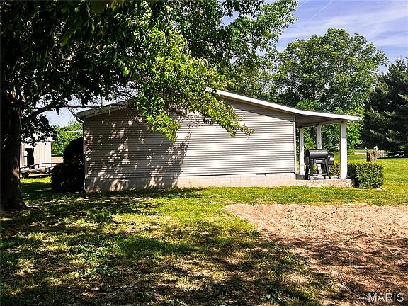 5th image of 1383 Old Salem Rd