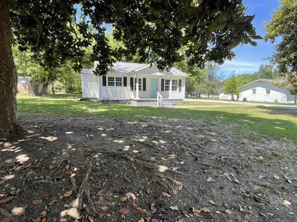 1075 Main St E, Savannah, TN 38372